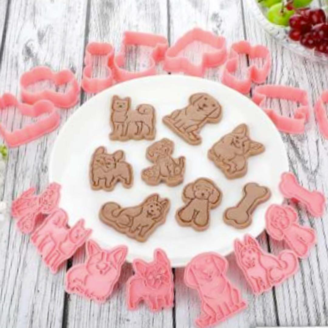 Cortador/Expulsor Perritos 8 piezas